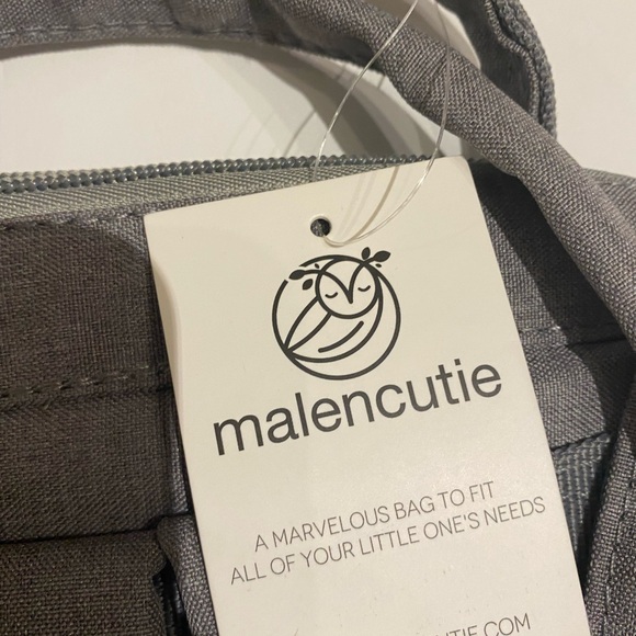 Stylish Gray Multi-Function Diaper Bag Backpack with Changing Pad. - Picture 5 of 13